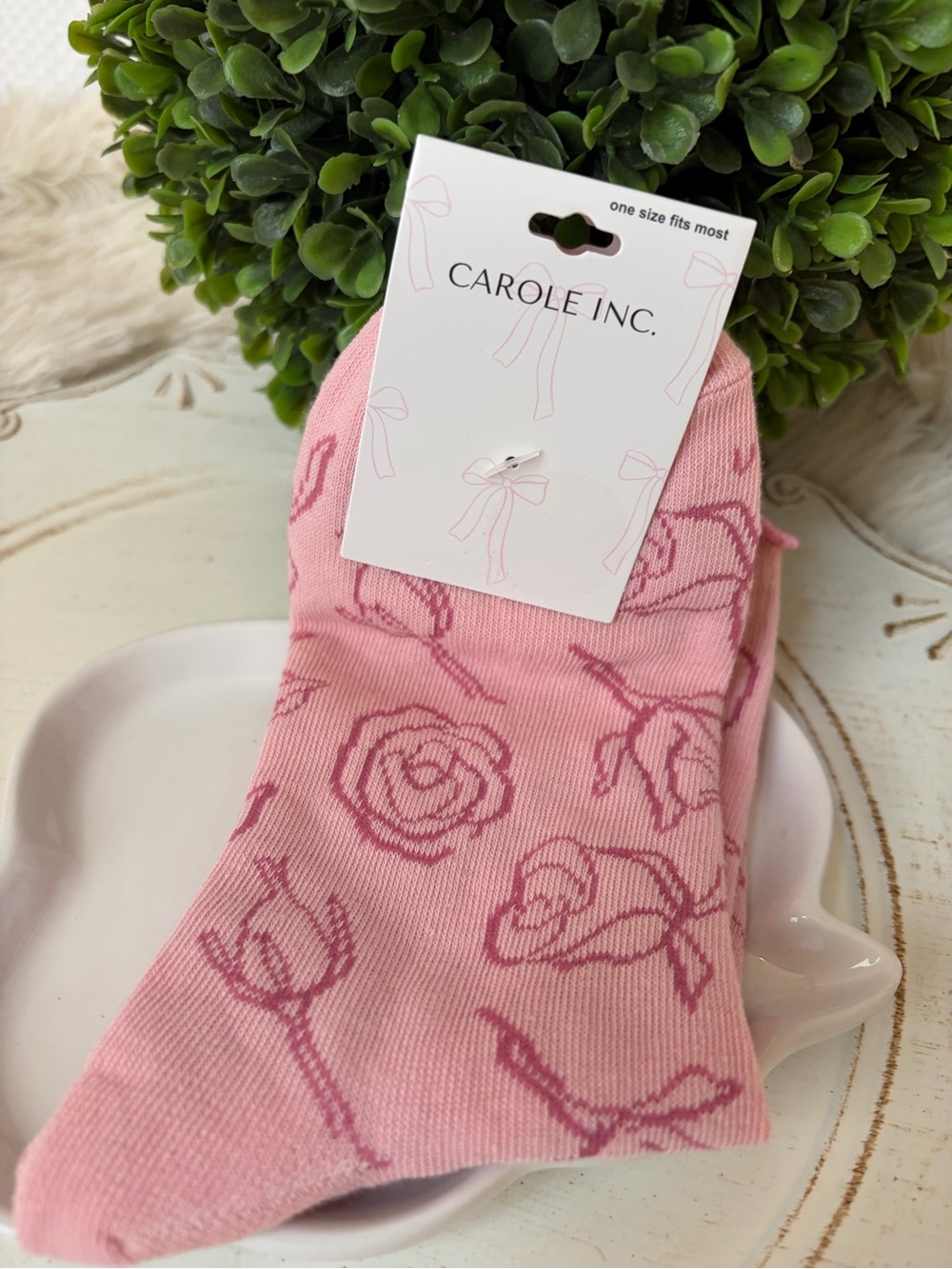 Carole Inc Pink Rose Print Ruffle Top Socks one size - Picture 3 of 3
